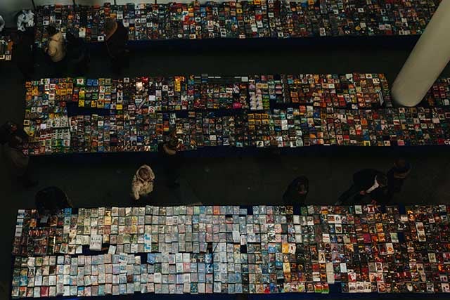 people-buy-sell-cassettes