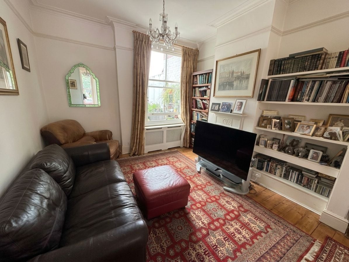 Reception sitting area (digitally staged)